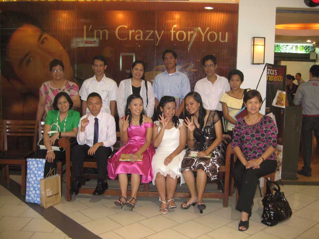 grad_090403-07.jpg