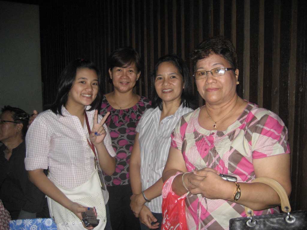 grad_090403-08.jpg